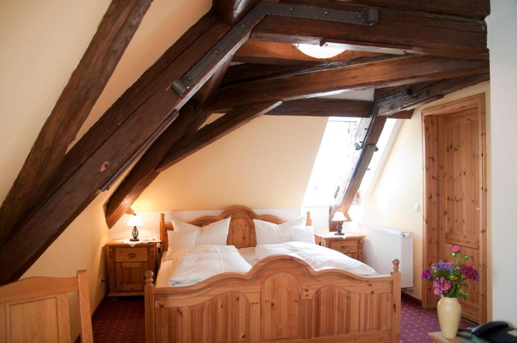 Hotel Schuberths Am Markt Buttenheim Rum bild